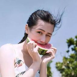 头像吃瓜的女孩,潮流与趣味并存