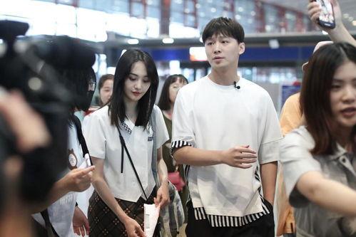 张恒郑爽吃瓜表情包,吃瓜群众热议